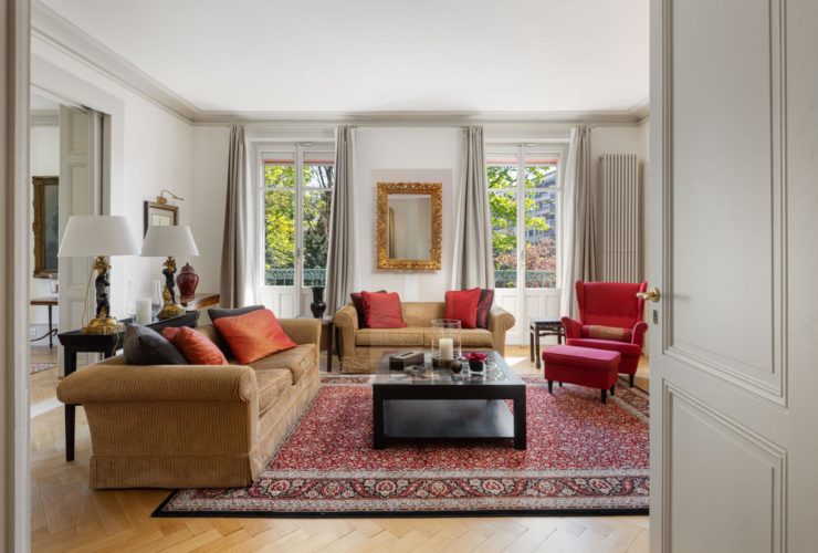 Stunning Apartment with a View of Parc-Bertrand