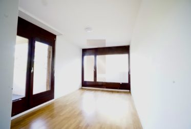 4 Rooms Flat