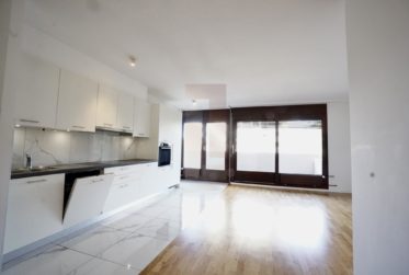 4 Rooms Flat