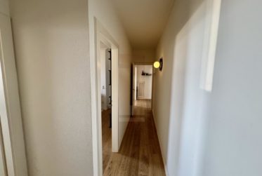 Superbe appartement rénové au coeur de la vieille ville avec vue lac et Cathédrale