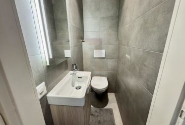 Superbe appartement rénové au coeur de la vieille ville avec vue lac et Cathédrale