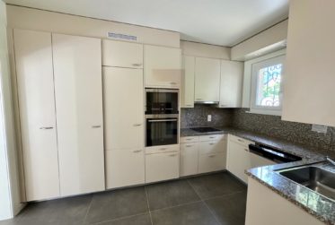 Jolie villa rénovée au coeur de Vessy
