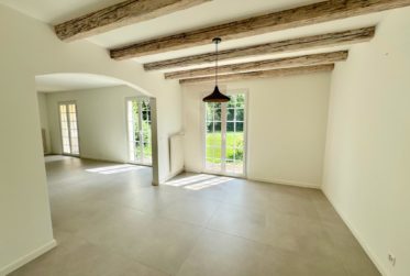 Jolie villa rénovée au coeur de Vessy