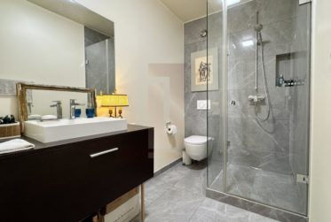 5 Rooms Flat, Furnished flat