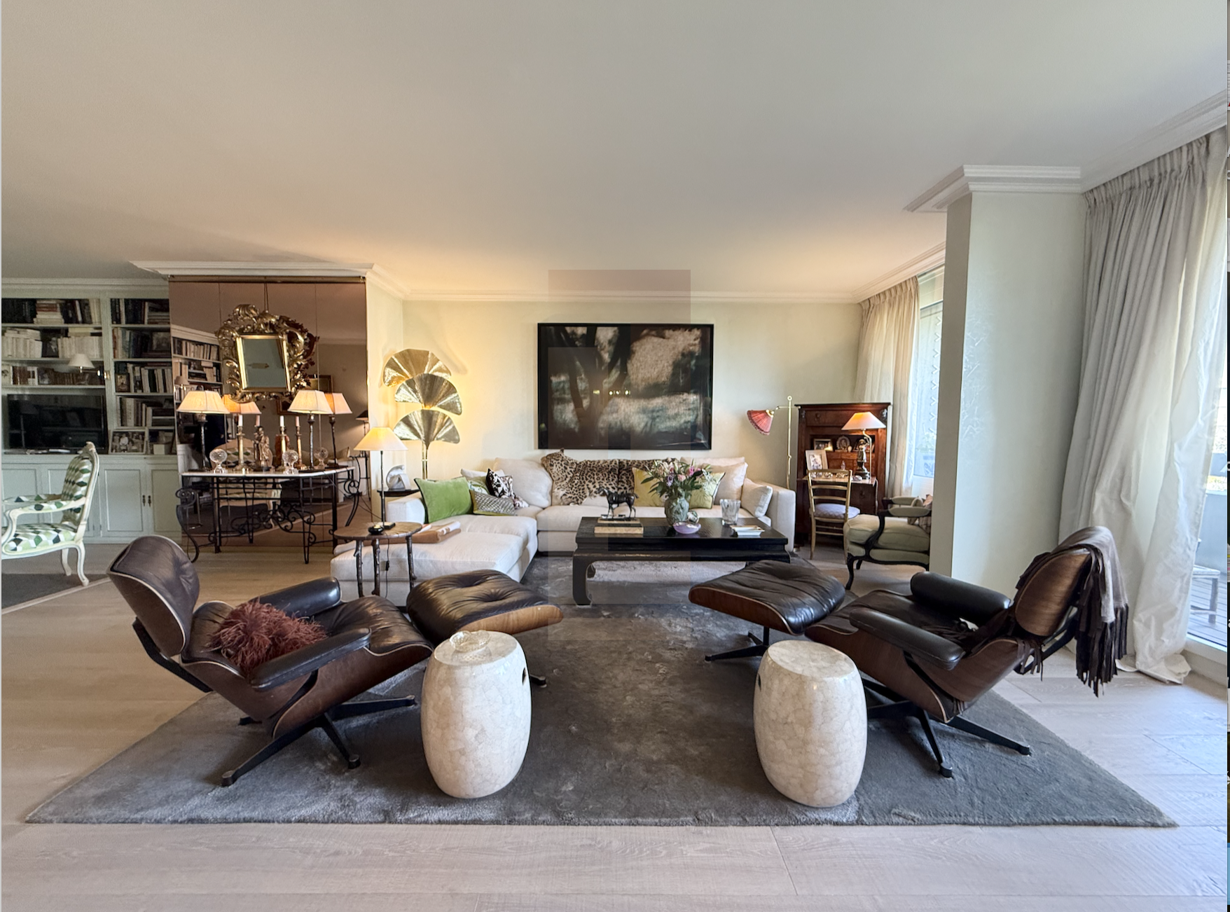 7 Rooms Flat