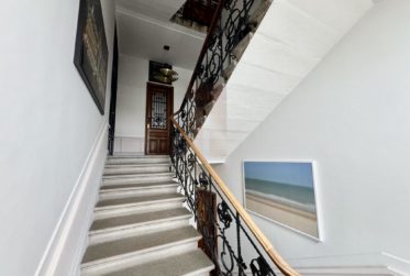 7.5 Rooms Flat