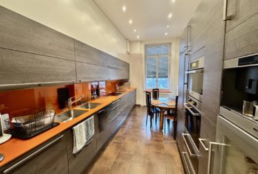 7.5 Rooms Flat