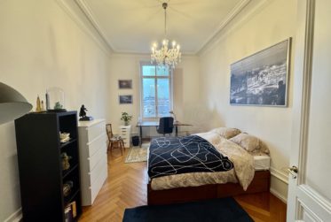 7.5 Rooms Flat