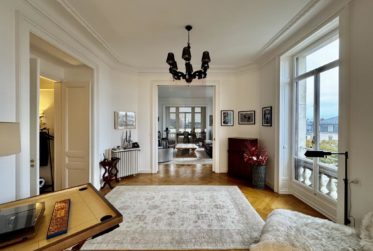 7.5 Rooms Flat