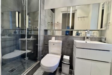 7.5 Rooms Flat