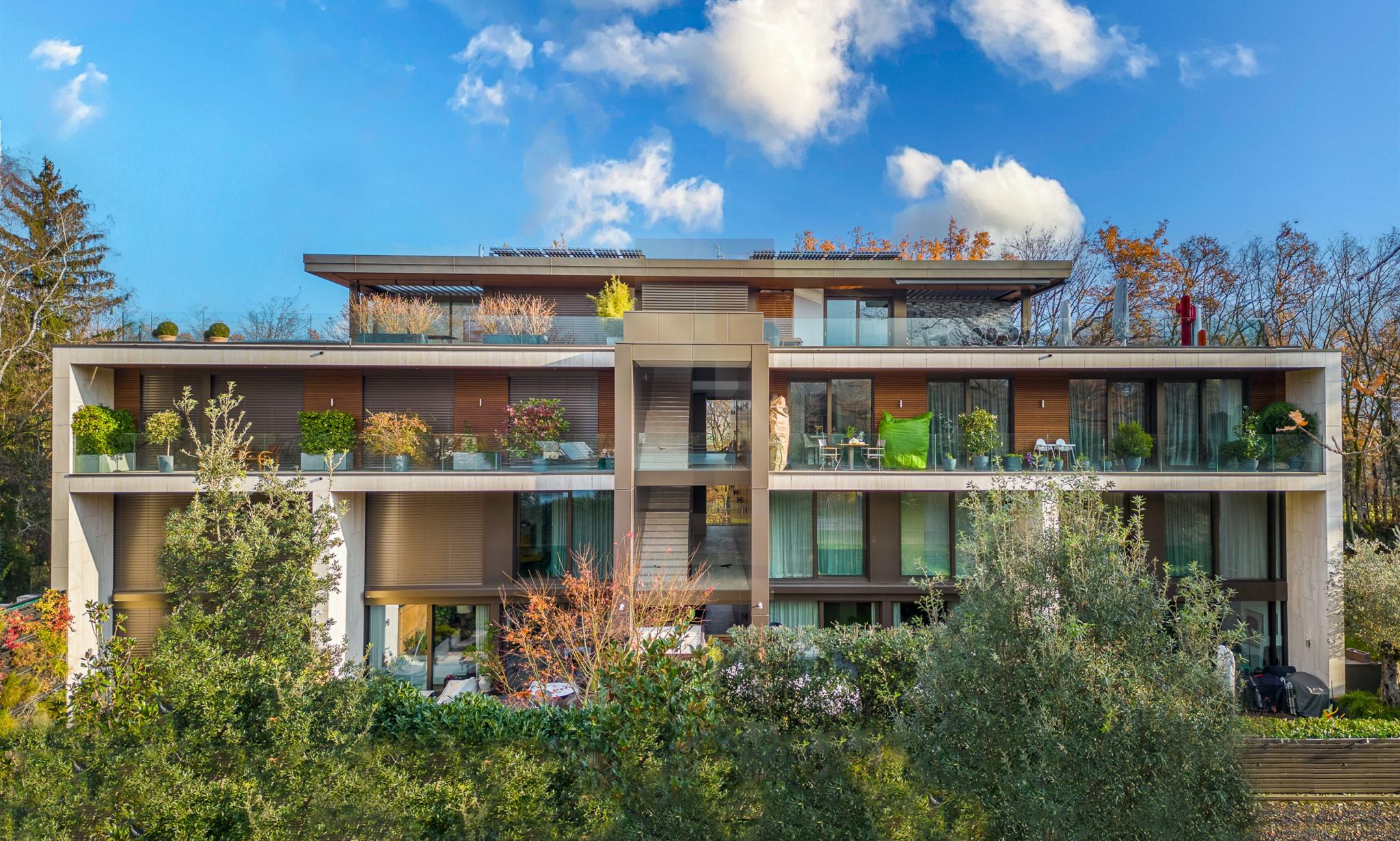 Magnifique appartement duplex en attique avec terrasse