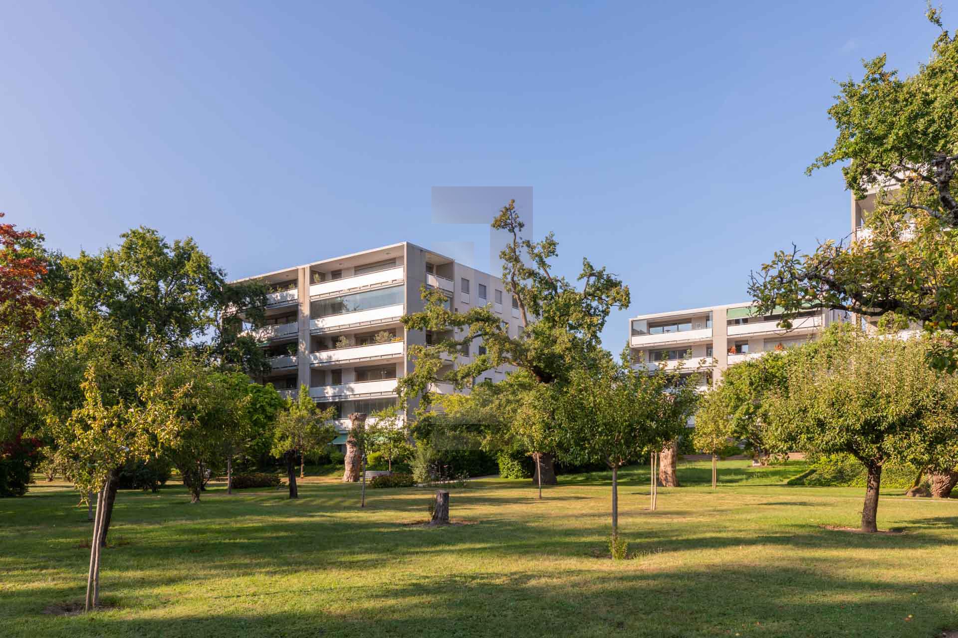 Exclusivité: Appartement clé-en-main dans résidence avec parc privé