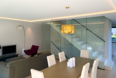 Luxury Penthouse with Lake View