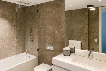 Luxury Penthouse with Lake View