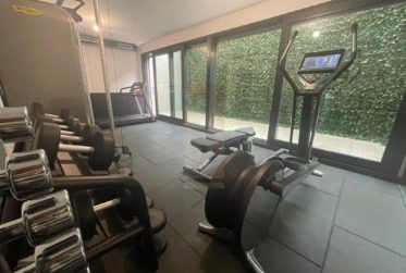 Luxury Penthouse with Lake View