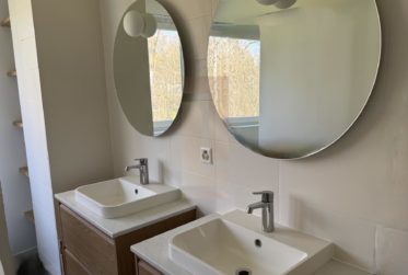 Belle villa familiale contemporaine avec jardin