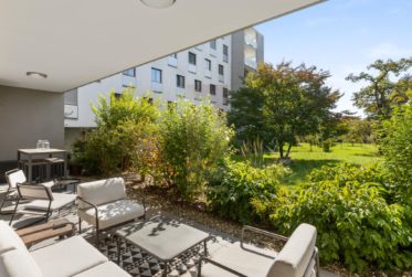 Beautiful turnkey apartment in a residence with a private park