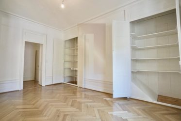 5 Rooms Flat, Renovated flat