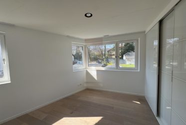 Belle villa familiale contemporaine avec jardin