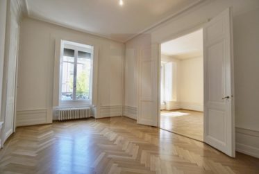 5 Rooms Flat, Renovated flat