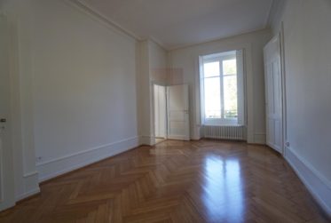 5 Rooms Flat, Renovated flat