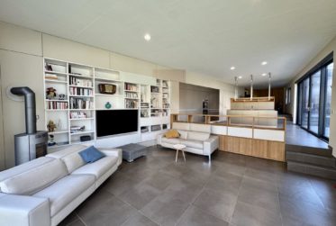 Belle villa familiale contemporaine avec jardin