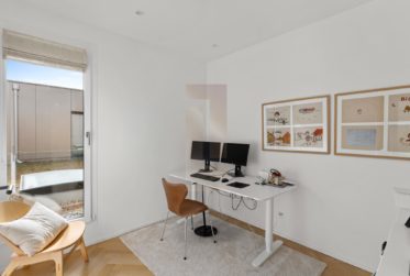 9 Rooms House, Modern house