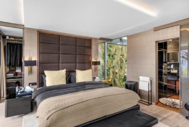 Magnificent contemporary semi-detached house