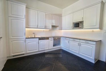 5 Rooms Flat, Renovated flat