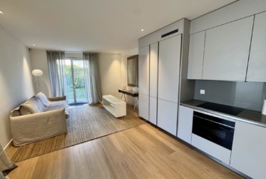 Elegant studio meublé