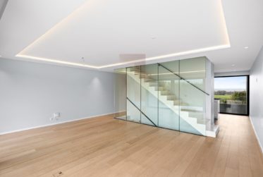 En Exclusivité : Townhouse avec vue lac et piscine dans une résidence haut de gamme