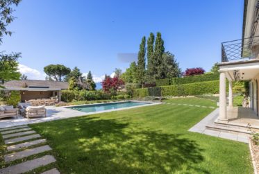En exclusivité : Magnifique maison rénovée avec piscine