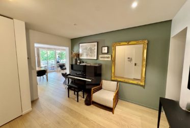 6 Rooms Flat, Renovated flat