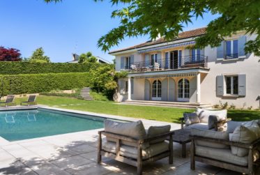 En exclusivité : Magnifique maison rénovée avec piscine