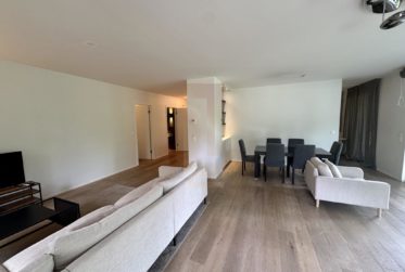 7 Rooms Flat, Apartment with garden