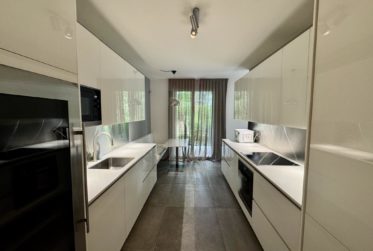 7 Rooms Flat, Apartment with garden