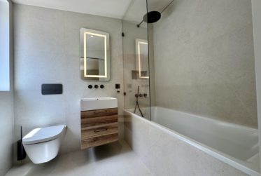 11 Rooms House, Individual house
