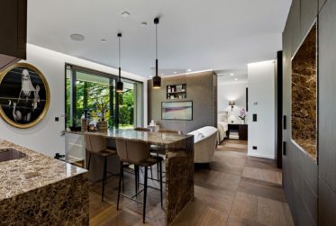 Luxurious turnkey apartment in a high-end residence