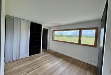 Belle villa contemporaine au coeur de la campagne genevoise