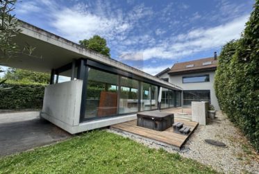 Belle villa contemporaine au coeur de la campagne genevoise
