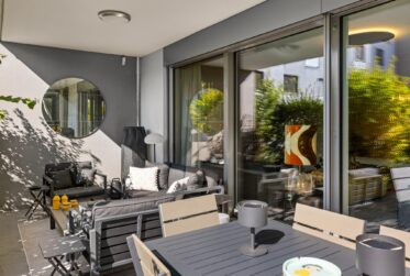 Exceptional turnkey apartment in a residence with a private park