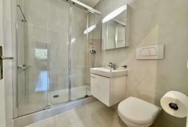6 Rooms Flat