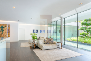 8 Rooms Flat, Duplex