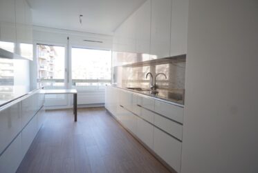 5 Rooms Flat