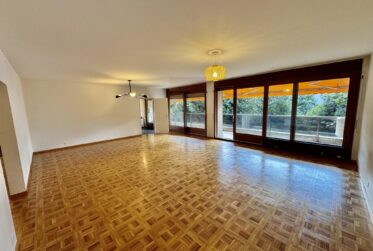 6 Rooms Flat