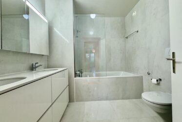 6 Rooms Flat