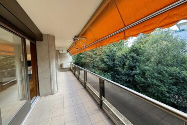 6 Rooms Flat