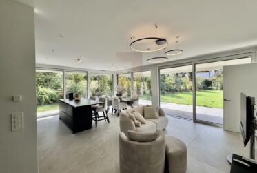 Superbe appartement meublé en rez de jardin
