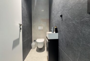 Superbe appartement meublé en rez de jardin