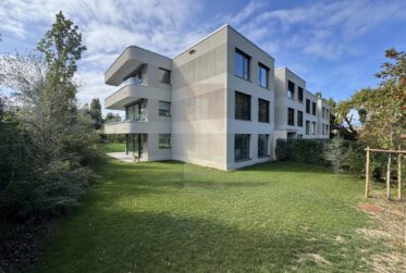 Superbe appartement meublé en rez de jardin